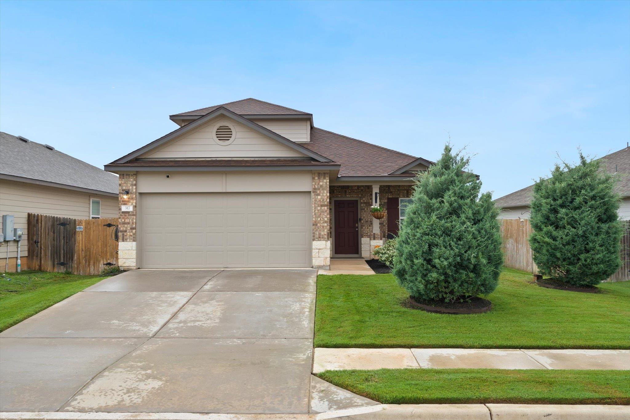 317 Old Glory Trl Property Photo 1