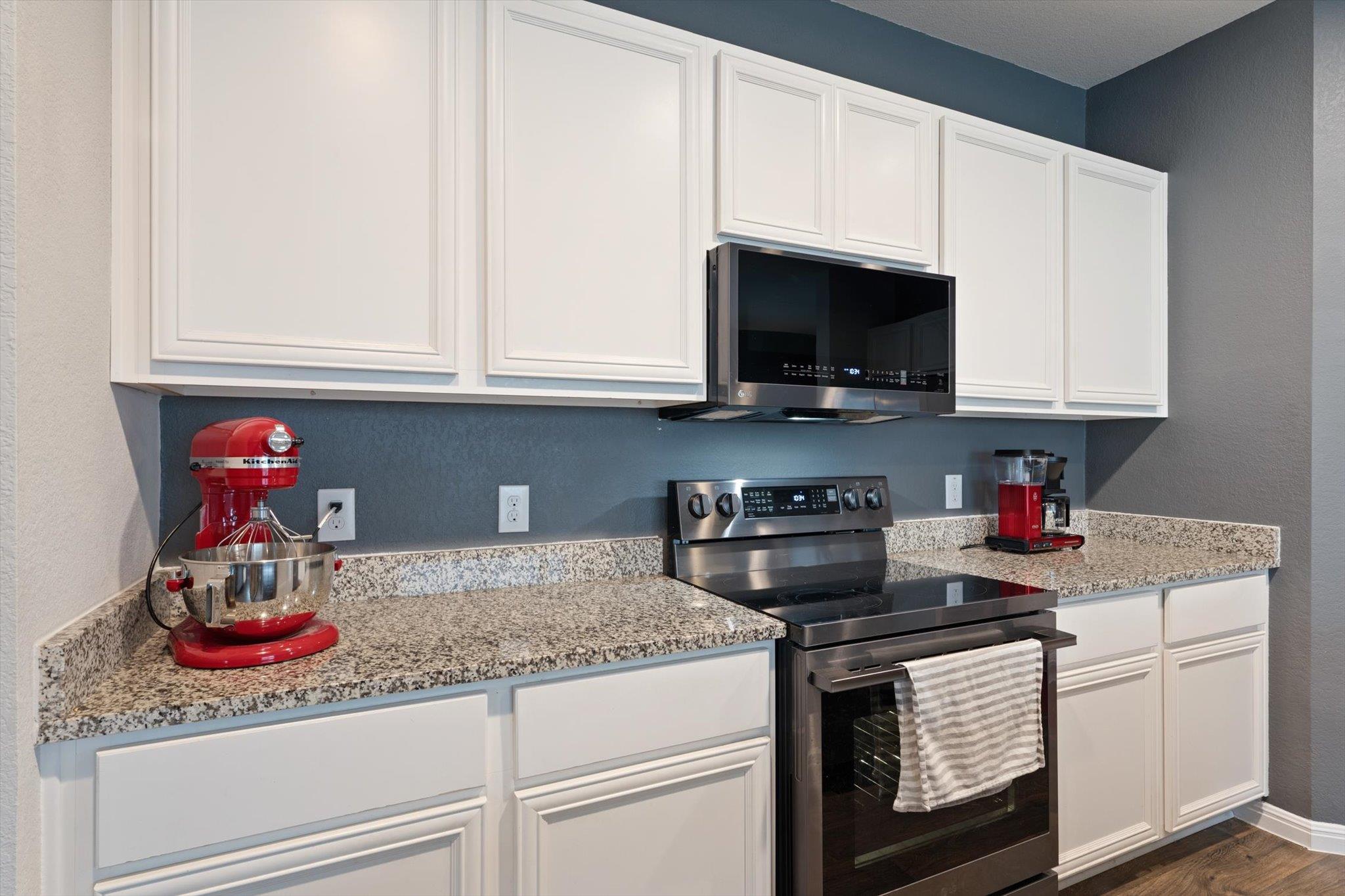 317 Old Glory Trl Property Photo 10