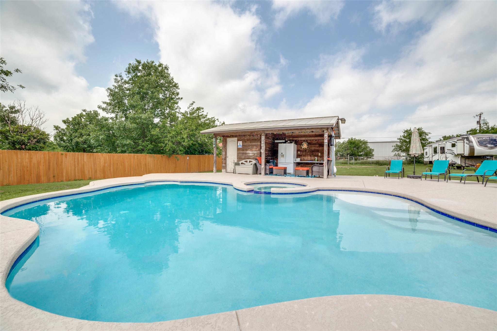 211 Spring Garden DR