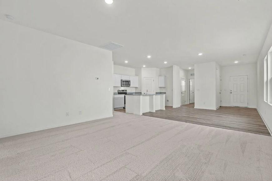 1420 Morris Loop Property Photo 9