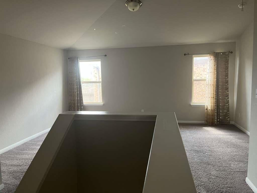 1052 Myrna Bnd Property Photo 24