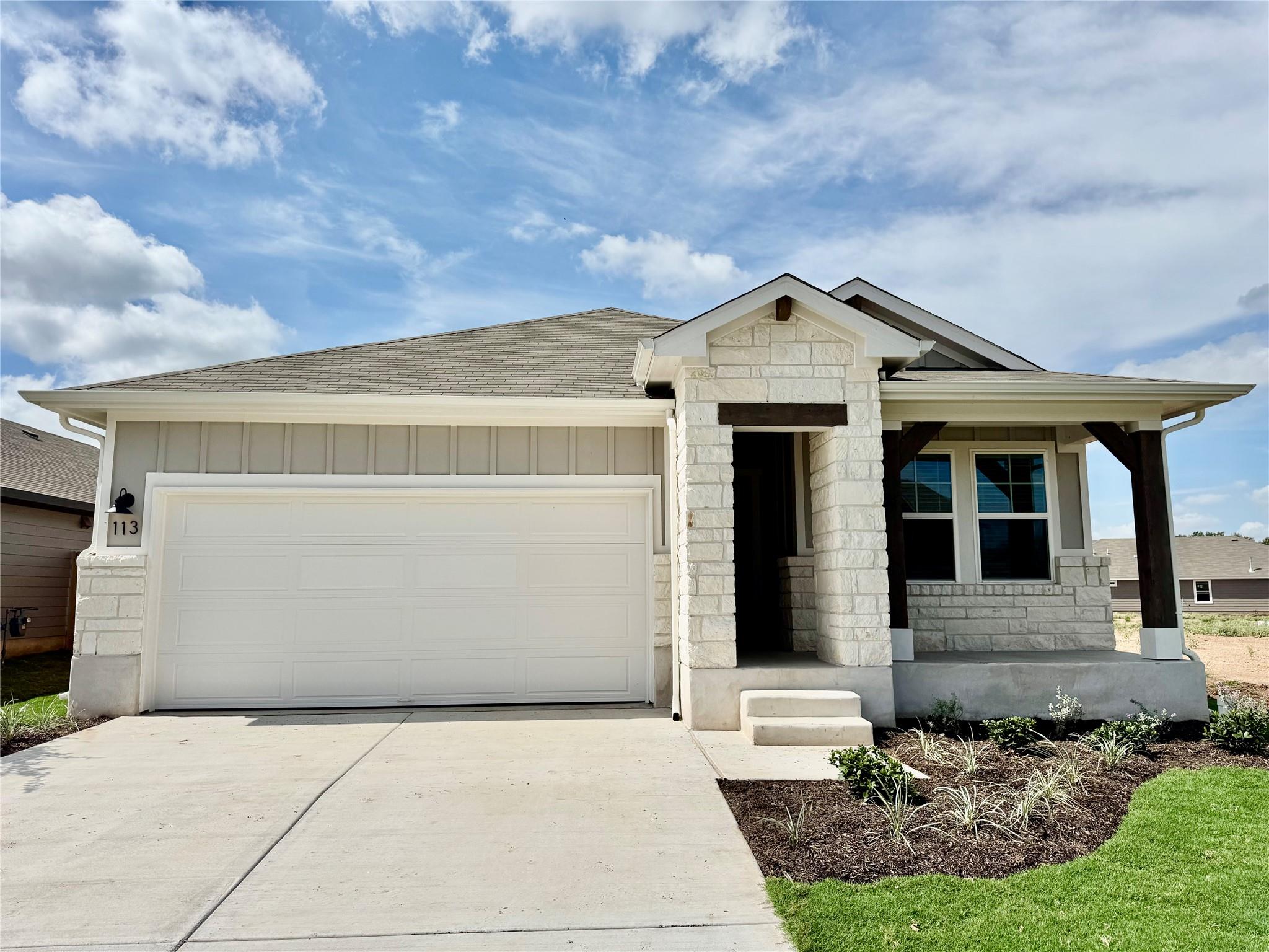 113 Boondoggle Rdg Property Photo 1