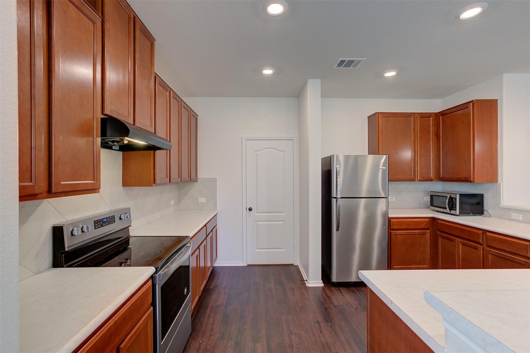 14116 Flawless Flora Dr Property Photo 18