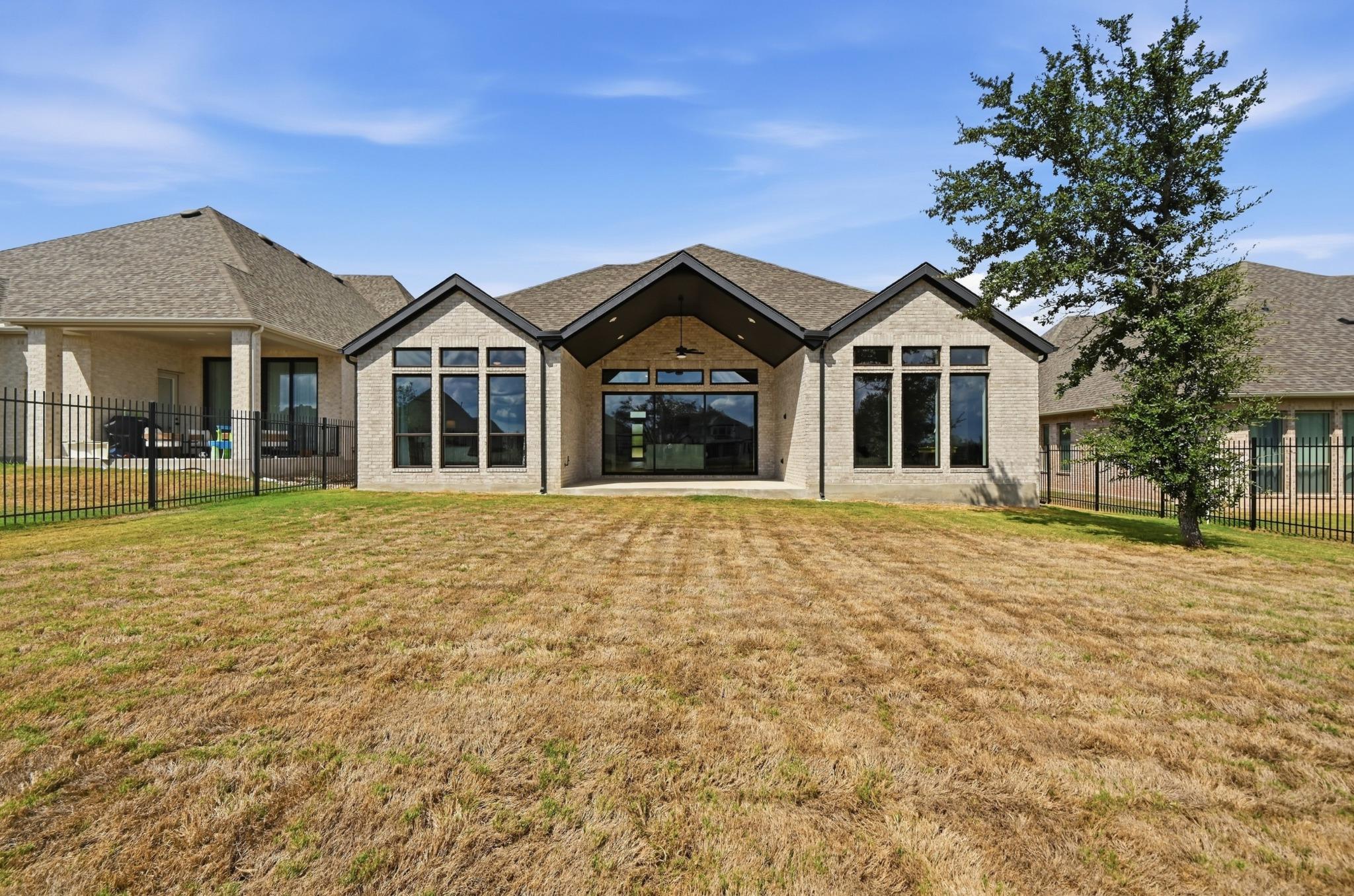 461 Leaning Rock Rdg Property Photo 32