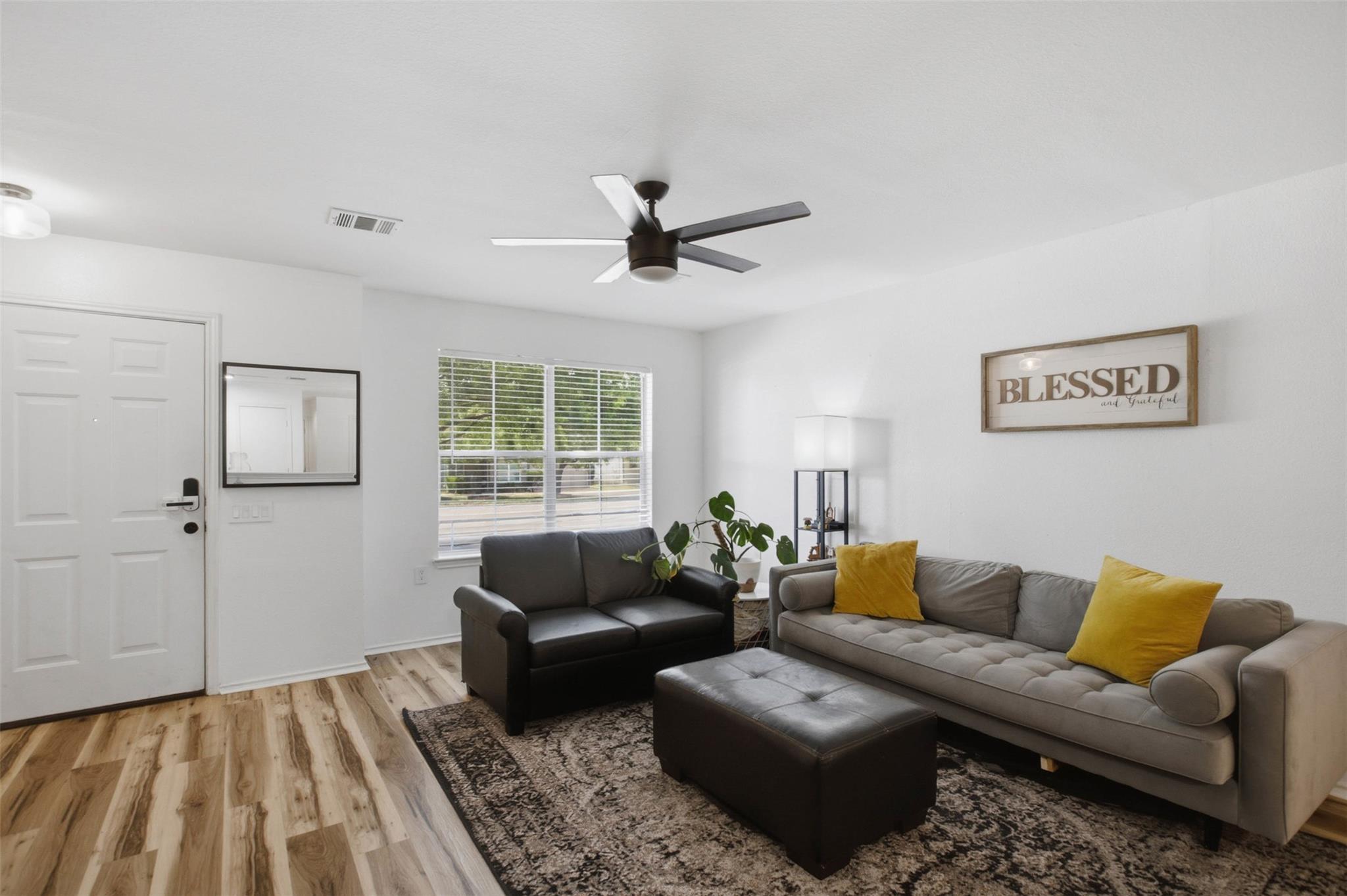 13132 Briarcreek Loop Property Photo 8