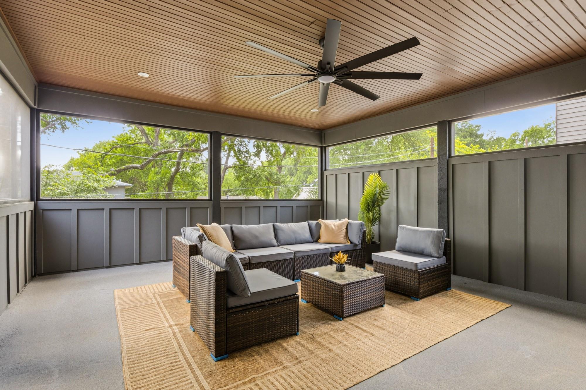 2300 Bluebonnet Ln Property Photo 33