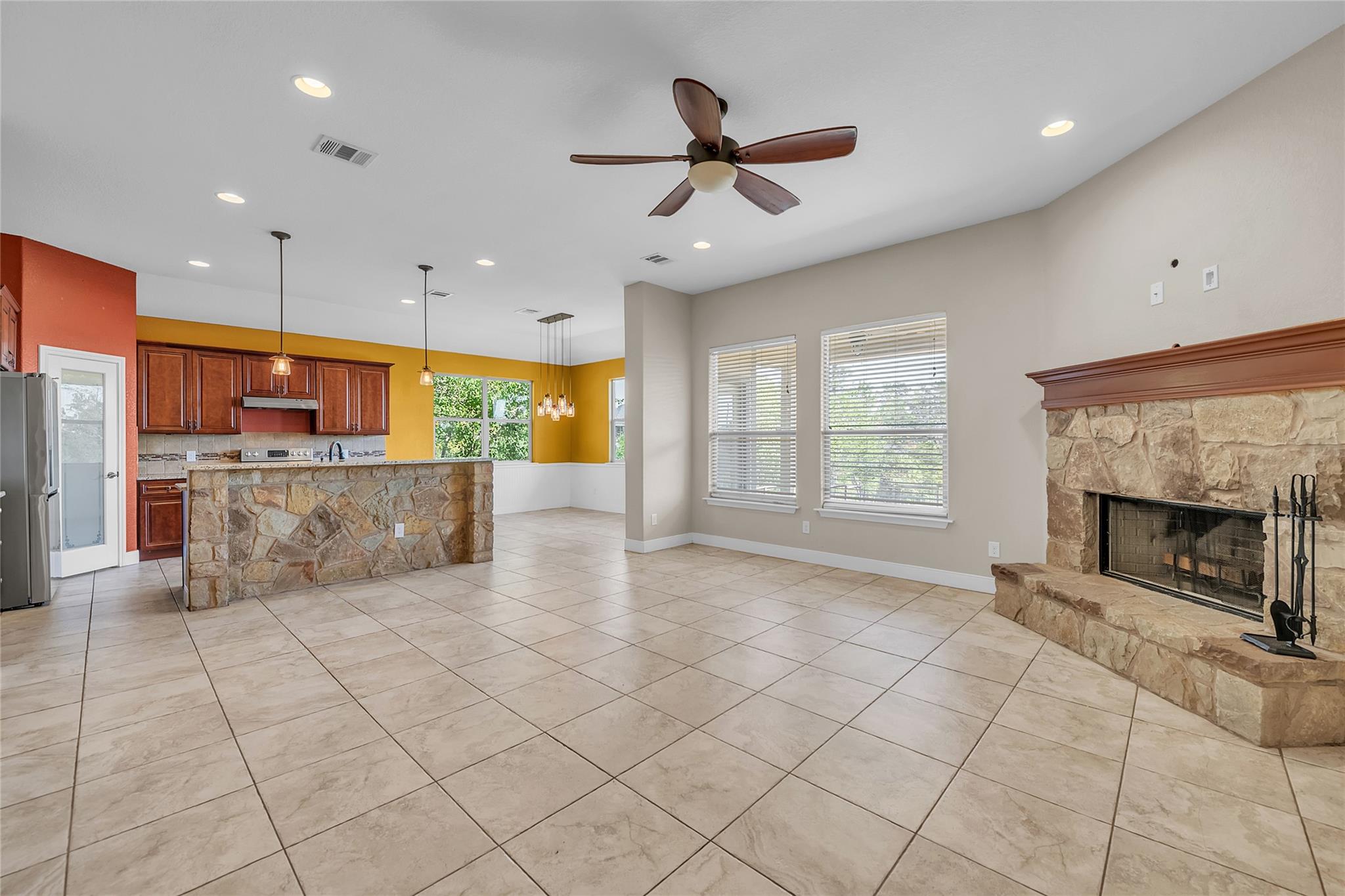 117 Kukui Ct Property Photo 3