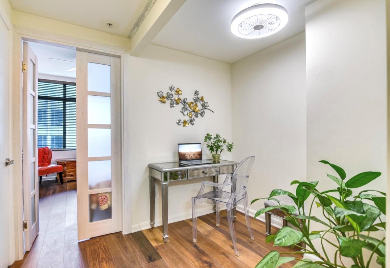 54 Rainey St #703 Property Photo 12