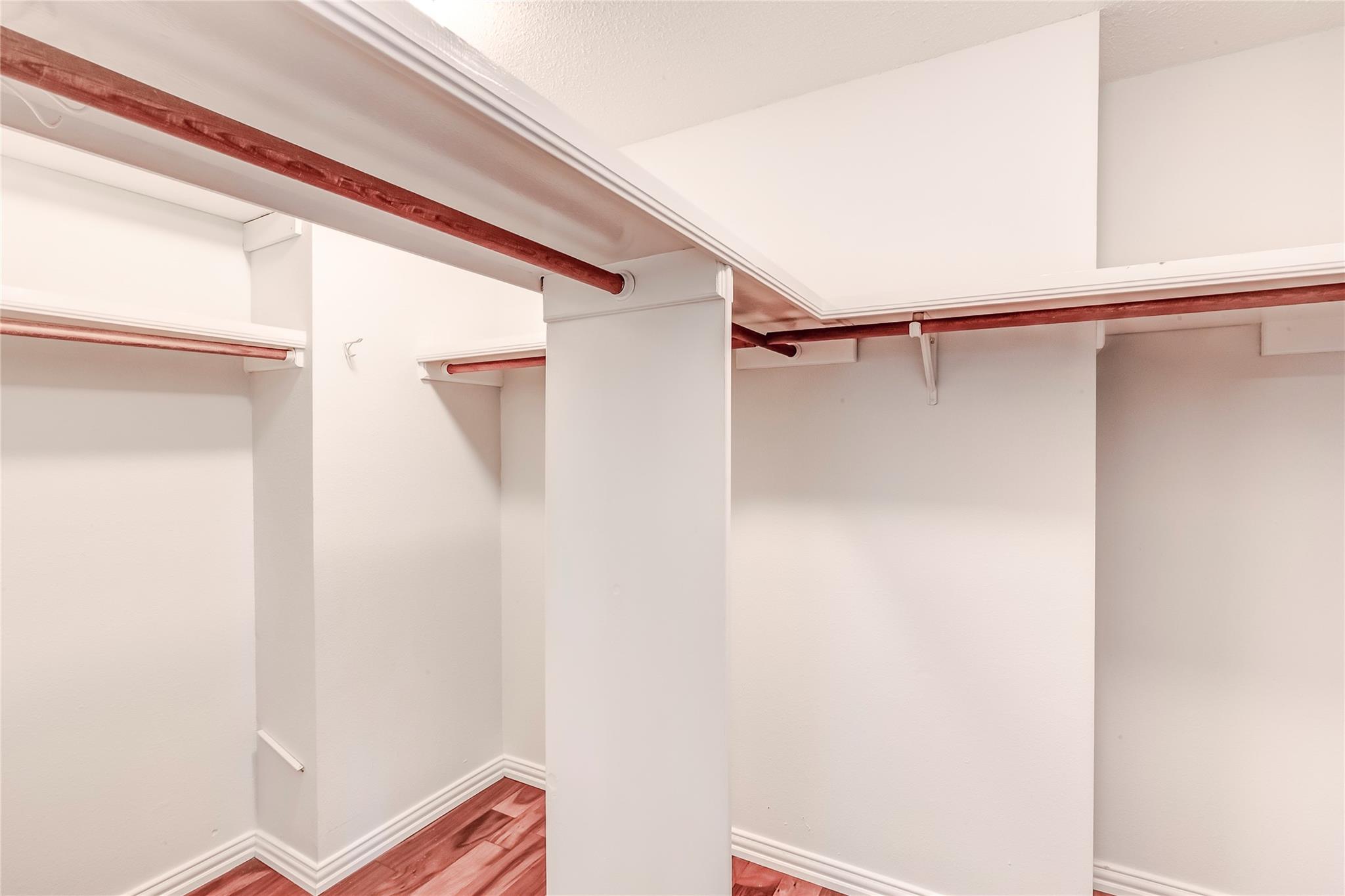 10905 Wintergreen Hl Property Photo 22