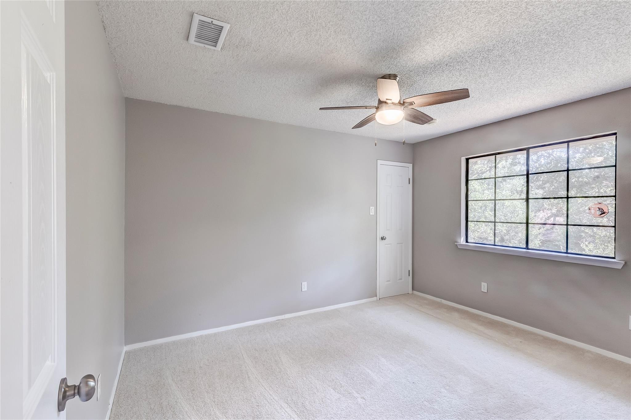 10905 Wintergreen Hl Property Photo 27