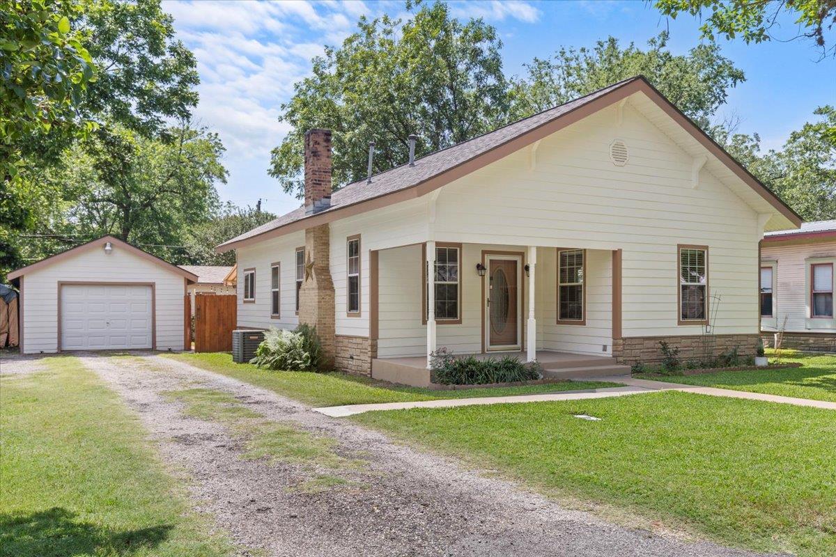 406 Garwood St Property Photo
