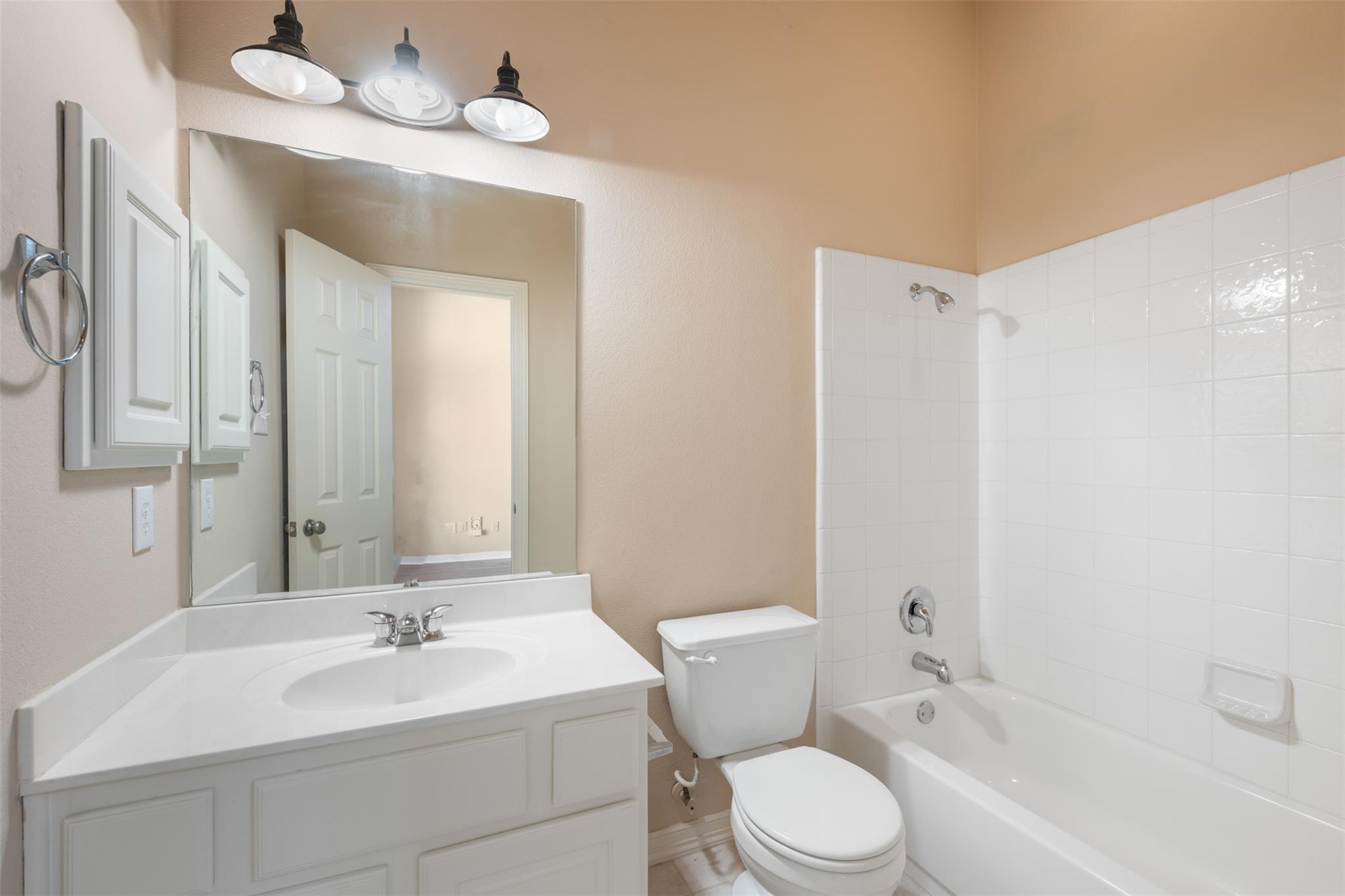 2238 Fernspring Dr Property Photo 27