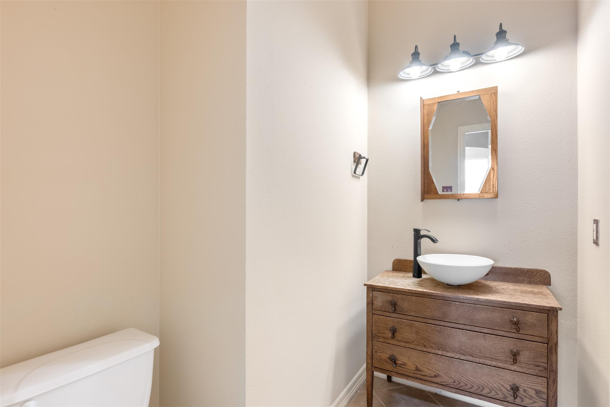 2238 Fernspring Dr Property Photo 28
