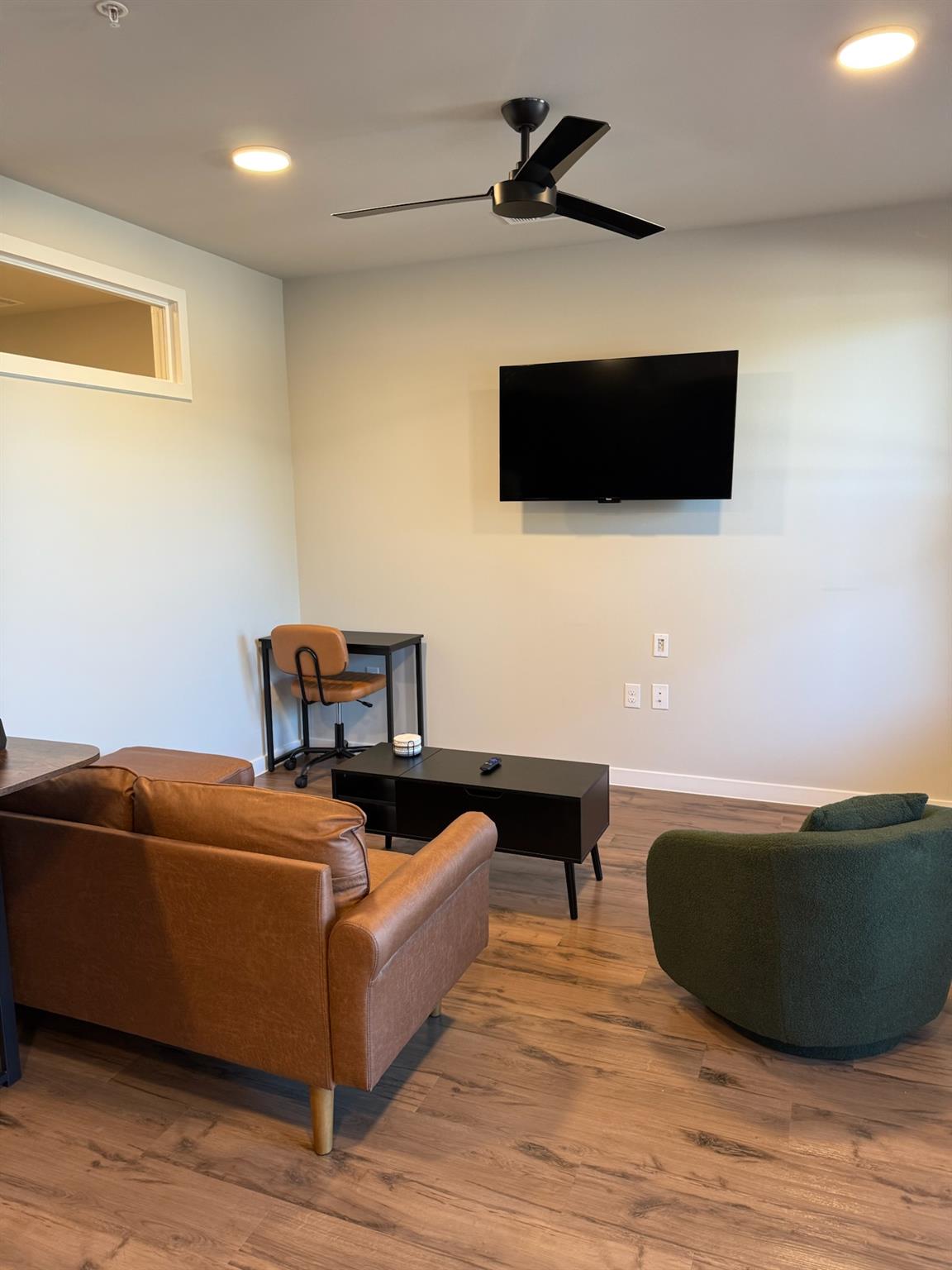 4372053 Property Photo 7