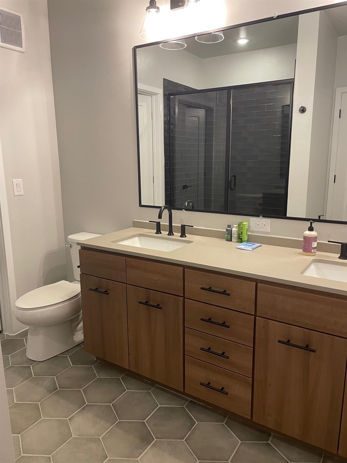 4372053 Property Photo 10