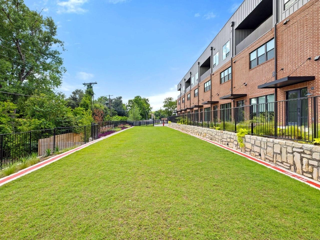 4372053 Property Photo 17
