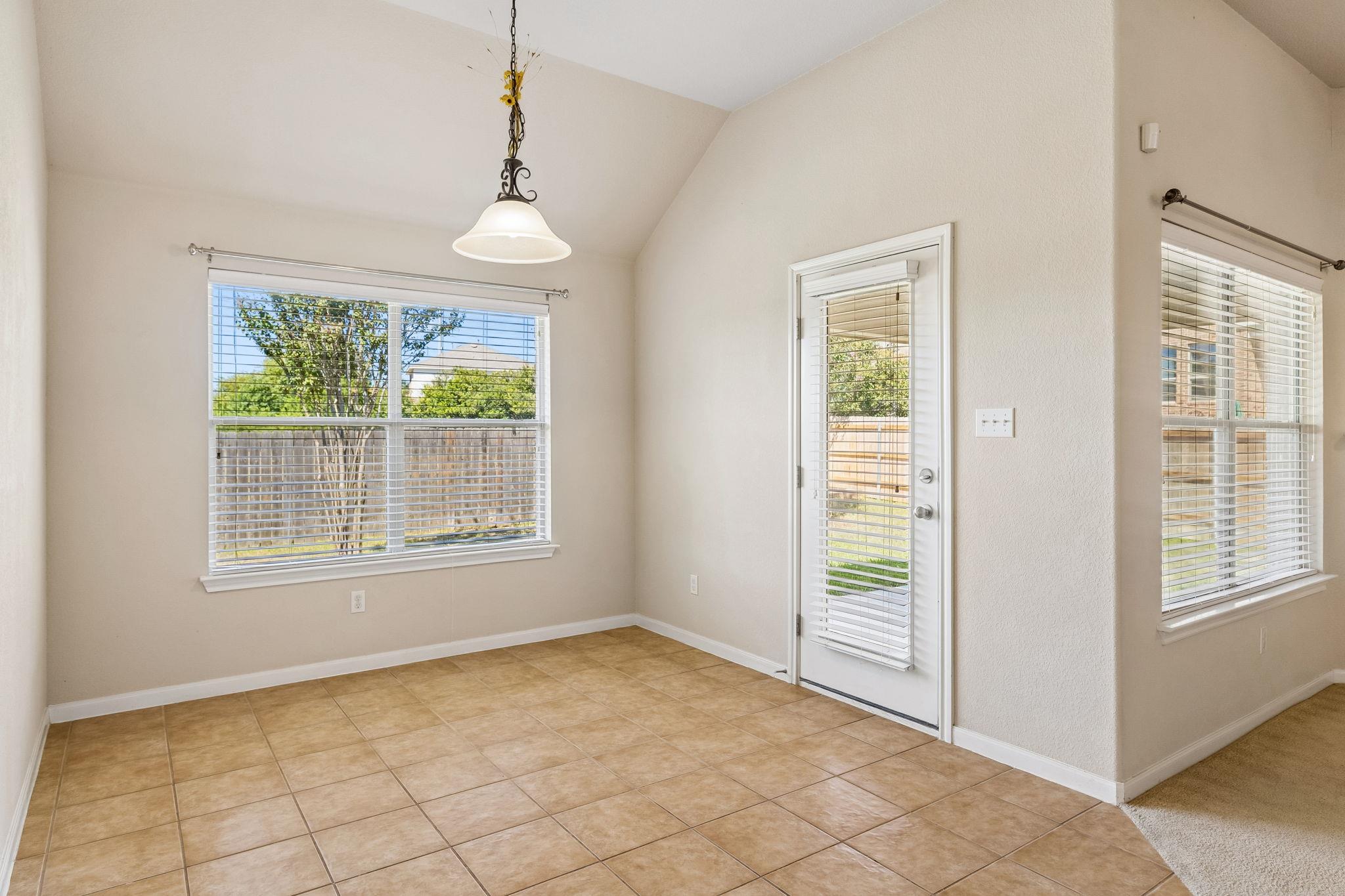 1703 Oakland Dr Property Photo 21