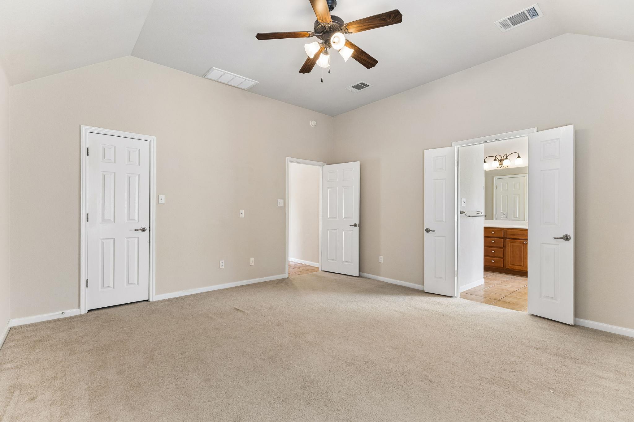 1703 Oakland Dr Property Photo 22