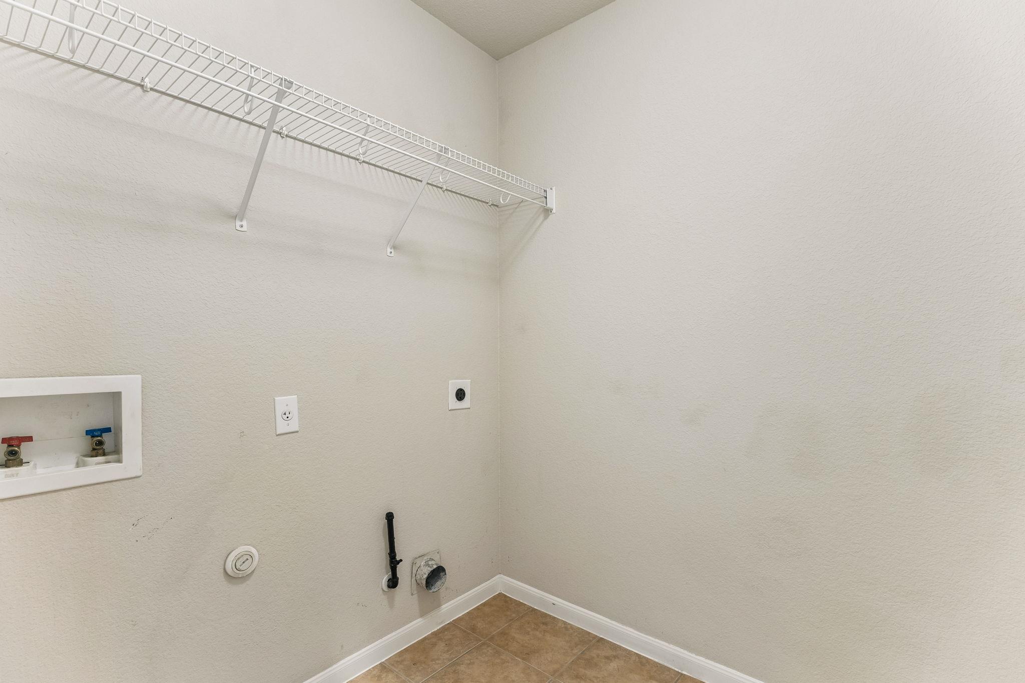 1703 Oakland Dr Property Photo 32
