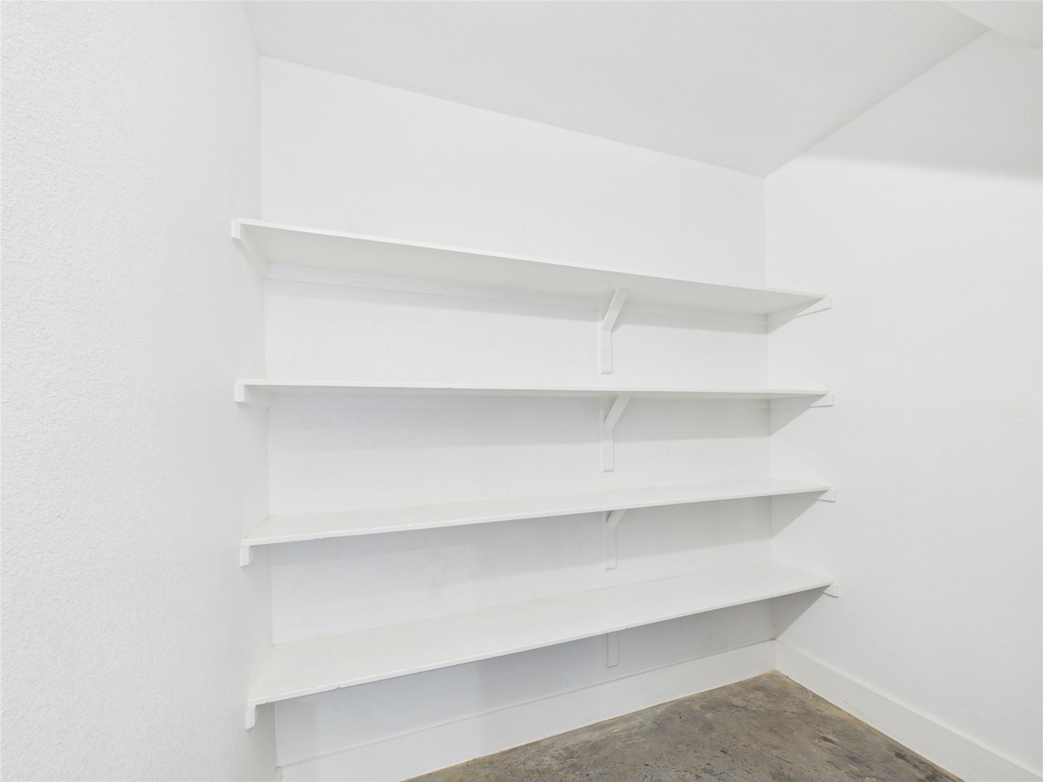 6204 Langham St #b Property Photo 9