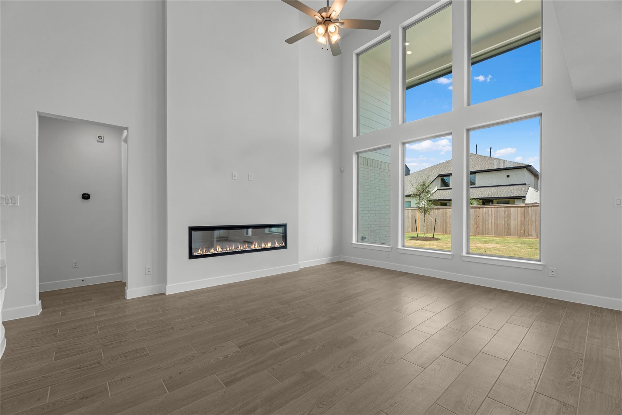 8124 Royal Mint Cv Property Photo 8