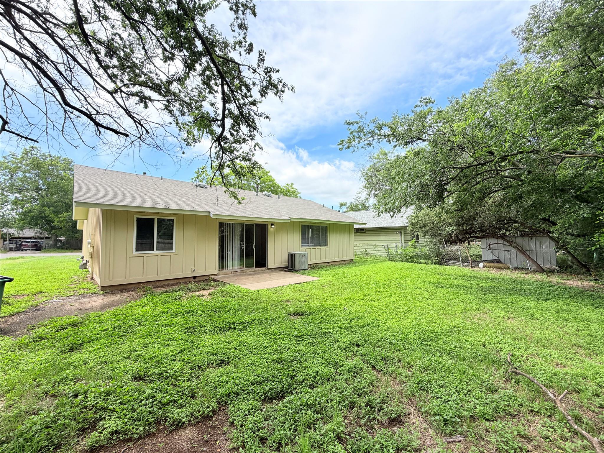5206 Village Trl Property Photo 22