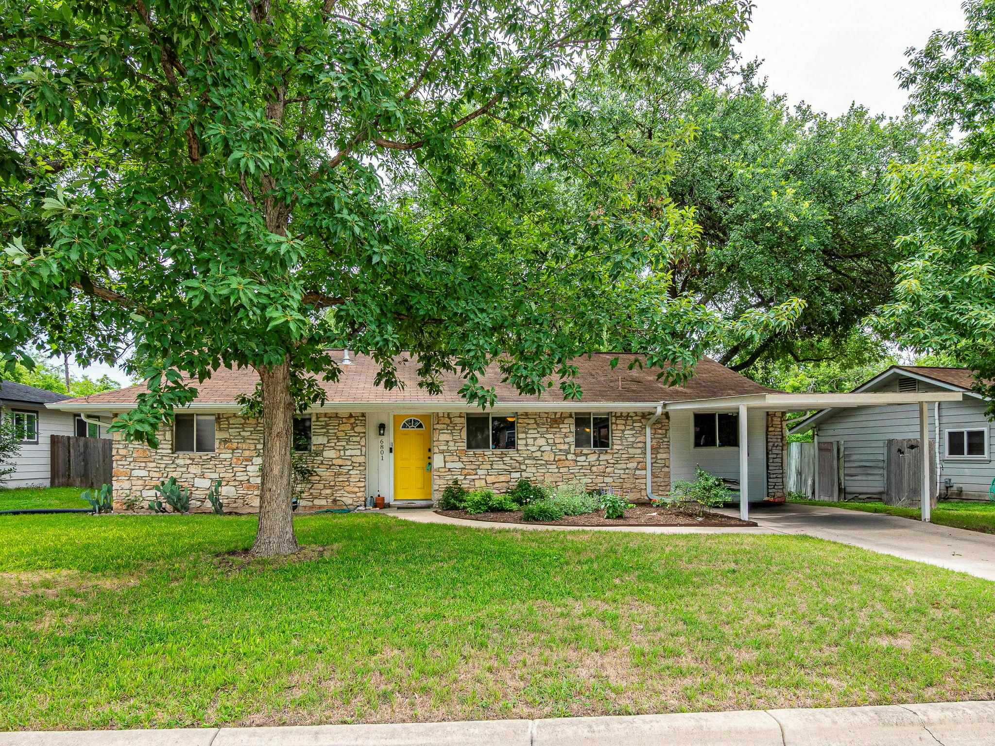6801 Bryn Mawr Dr Property Photo 1