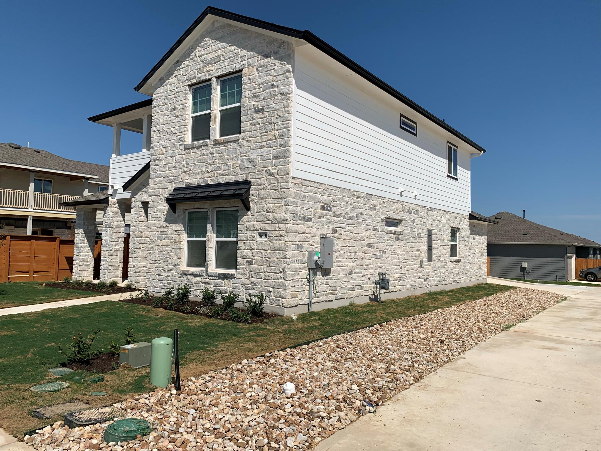 8601 Looksee None W Property Photo 2