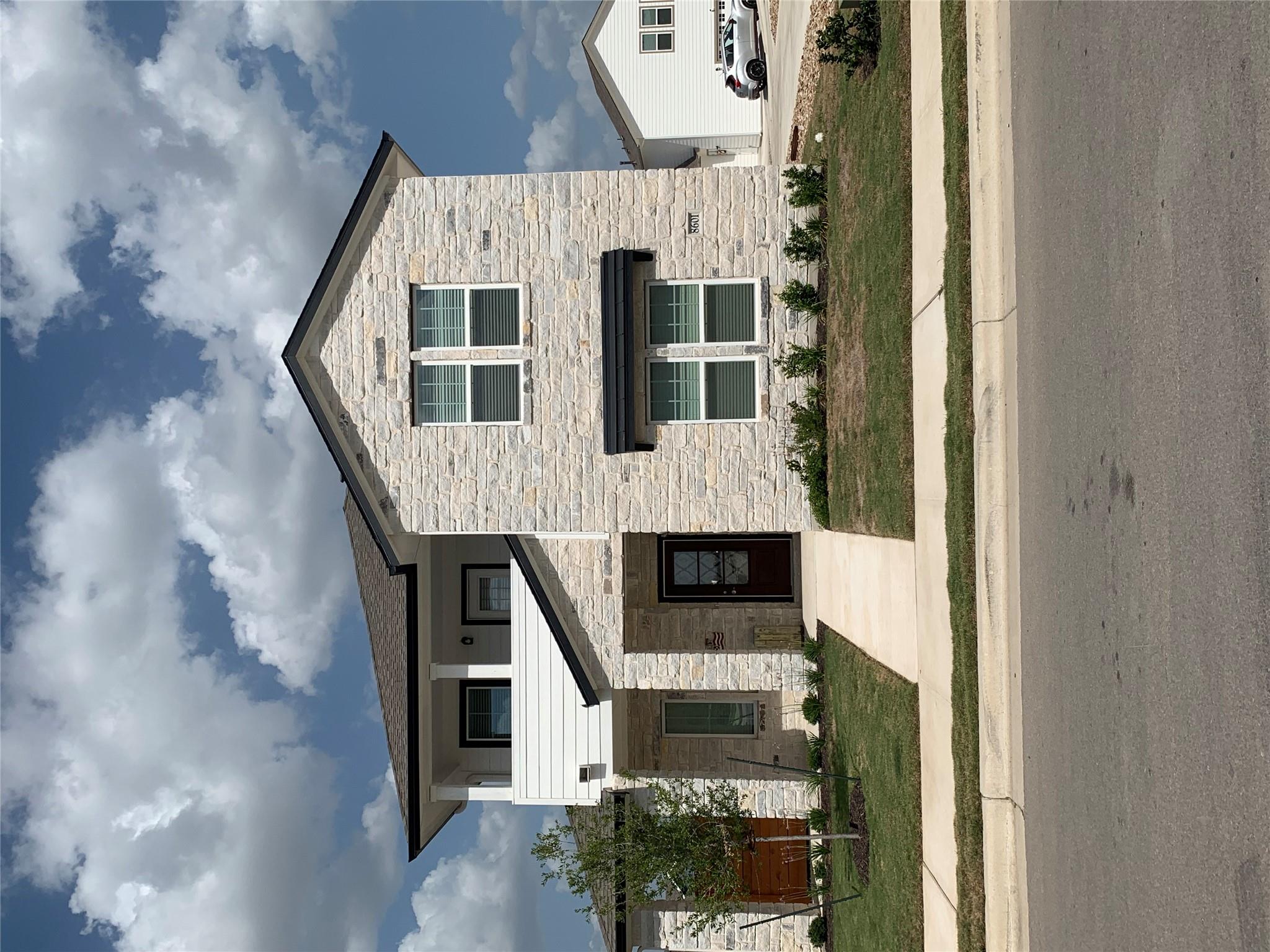 8601 Looksee None W Property Photo 4