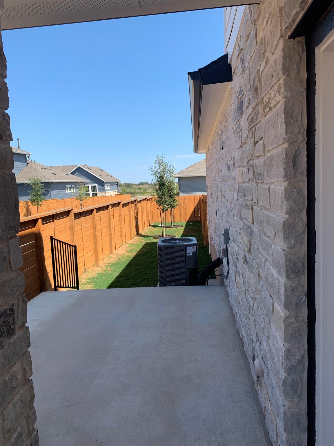 8601 Looksee None W Property Photo 7