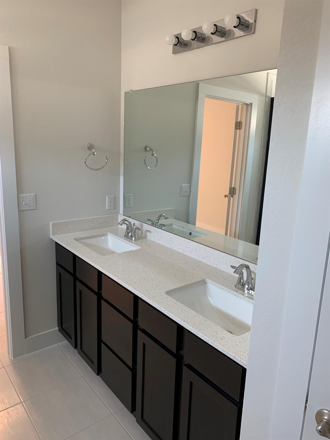 8601 Looksee None W Property Photo 15