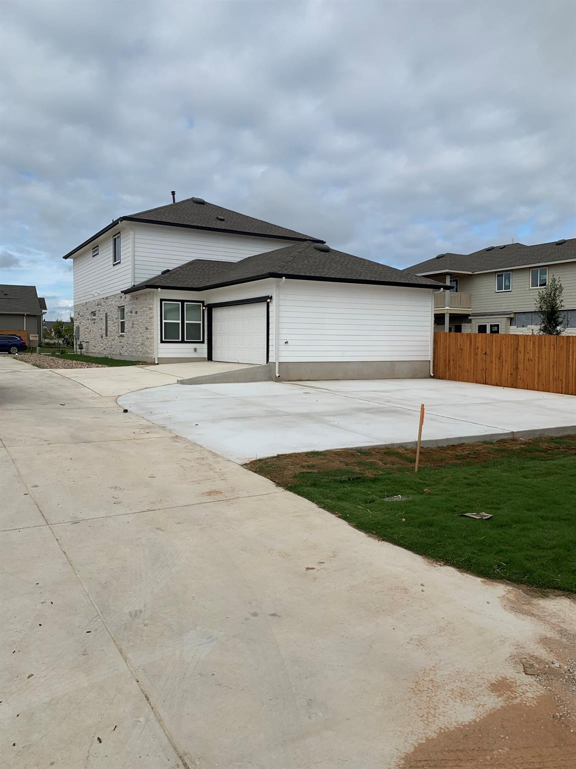 8601 Looksee None W Property Photo 23