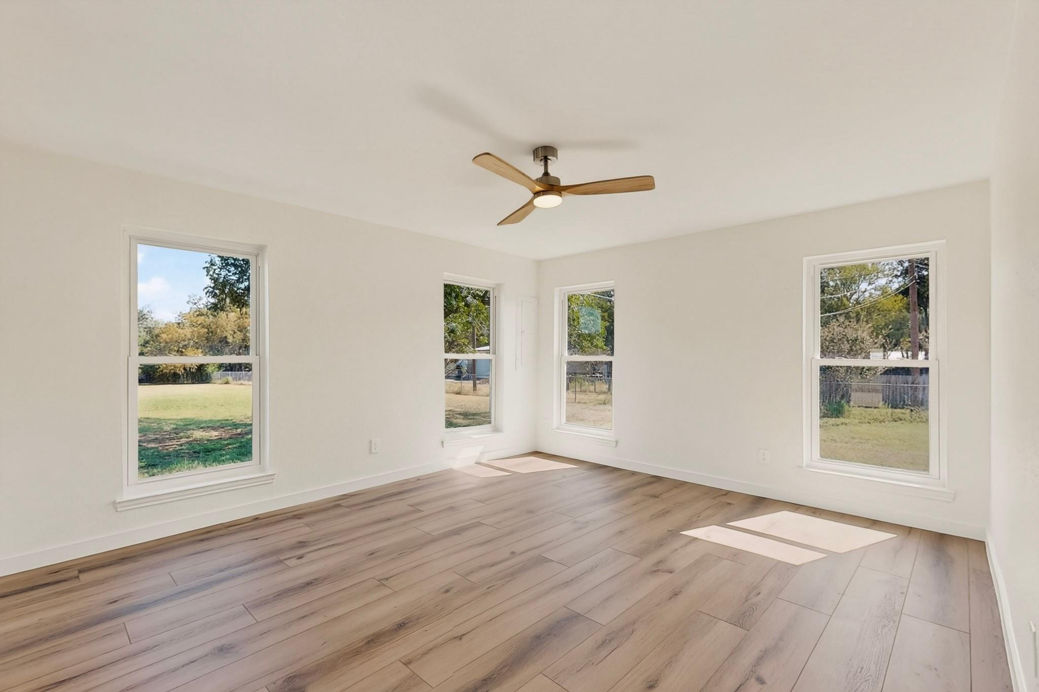 504 Buckaroo Trl Property Photo 24