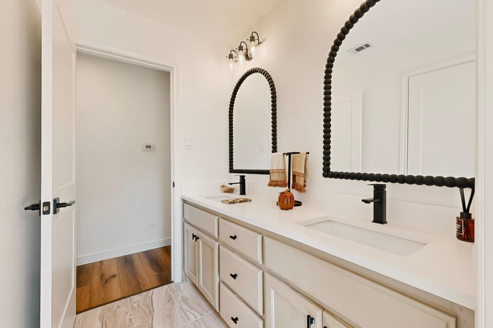 504 Buckaroo Trl Property Photo 30