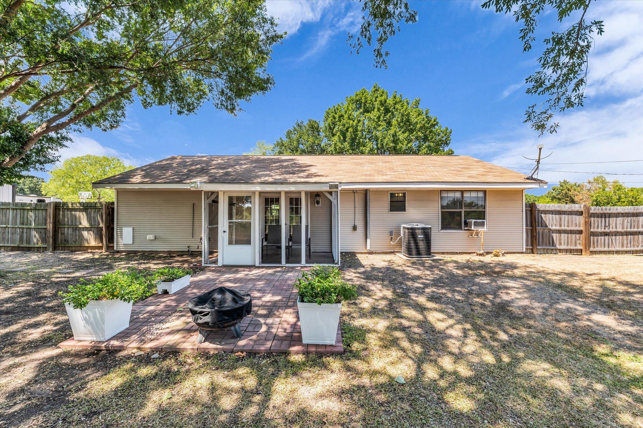 261 Oakview Cir Property Photo 23