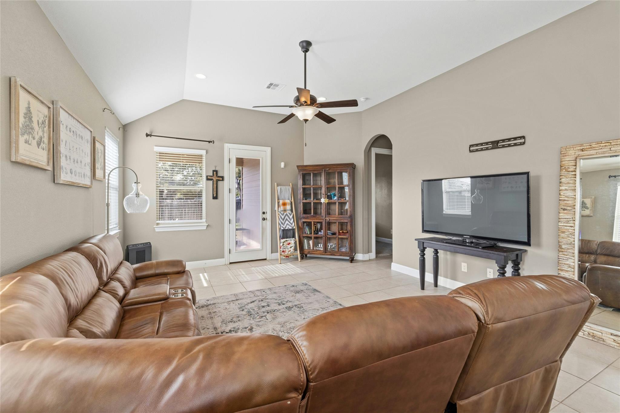 1721 Erie Dr Property Photo 13