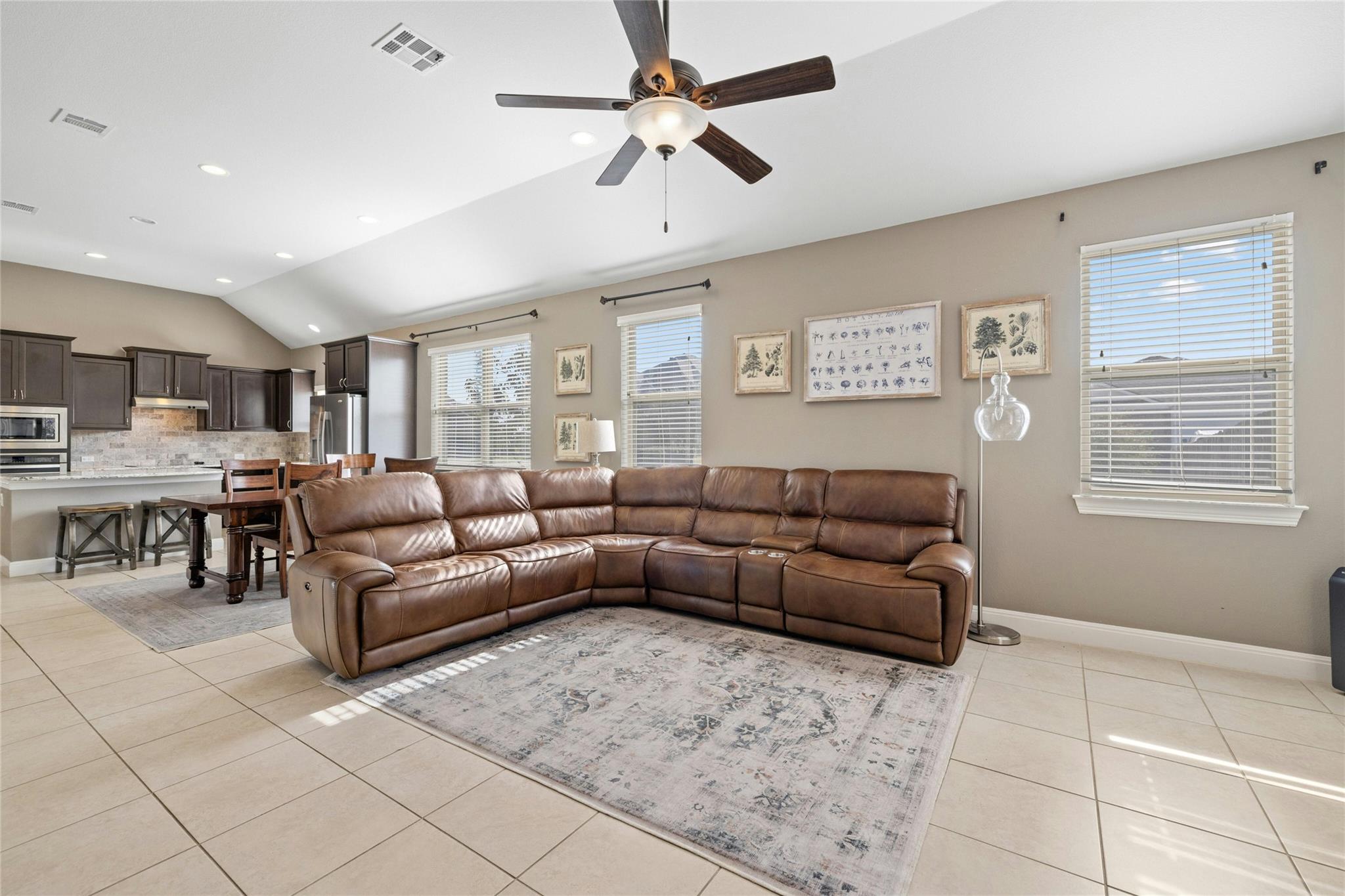 1721 Erie Dr Property Photo 14