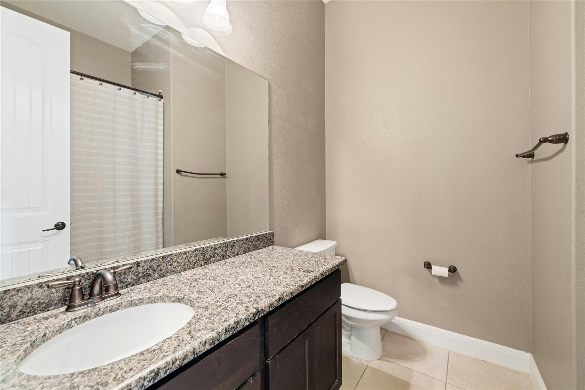 1721 Erie Dr Property Photo 23