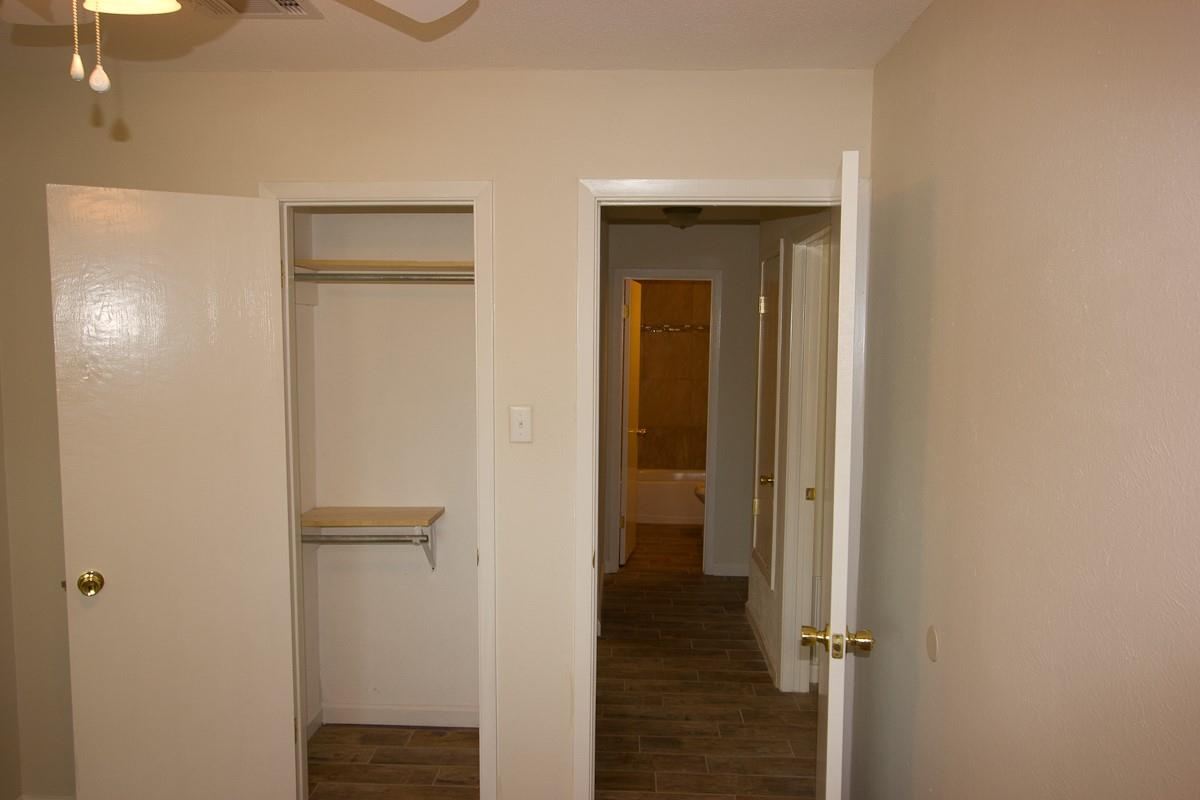 6110 Wing Feather Dr Property Photo 7