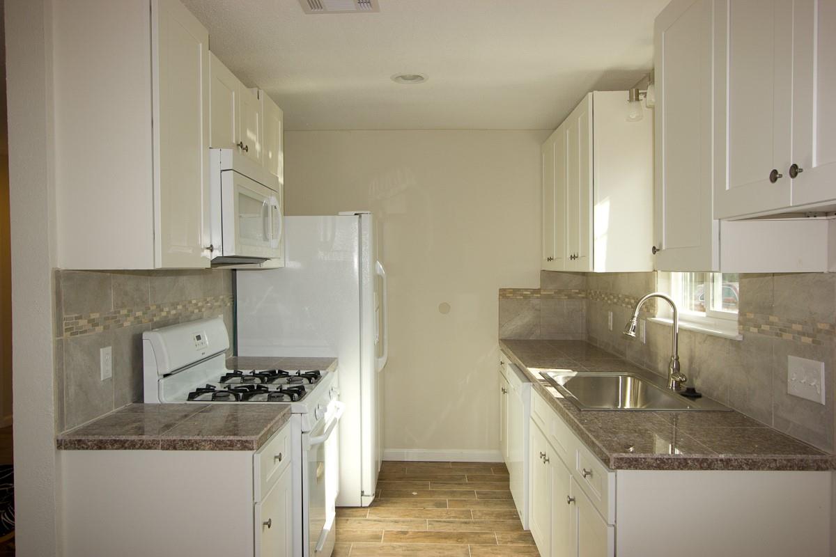 6110 Wing Feather Dr Property Photo 13
