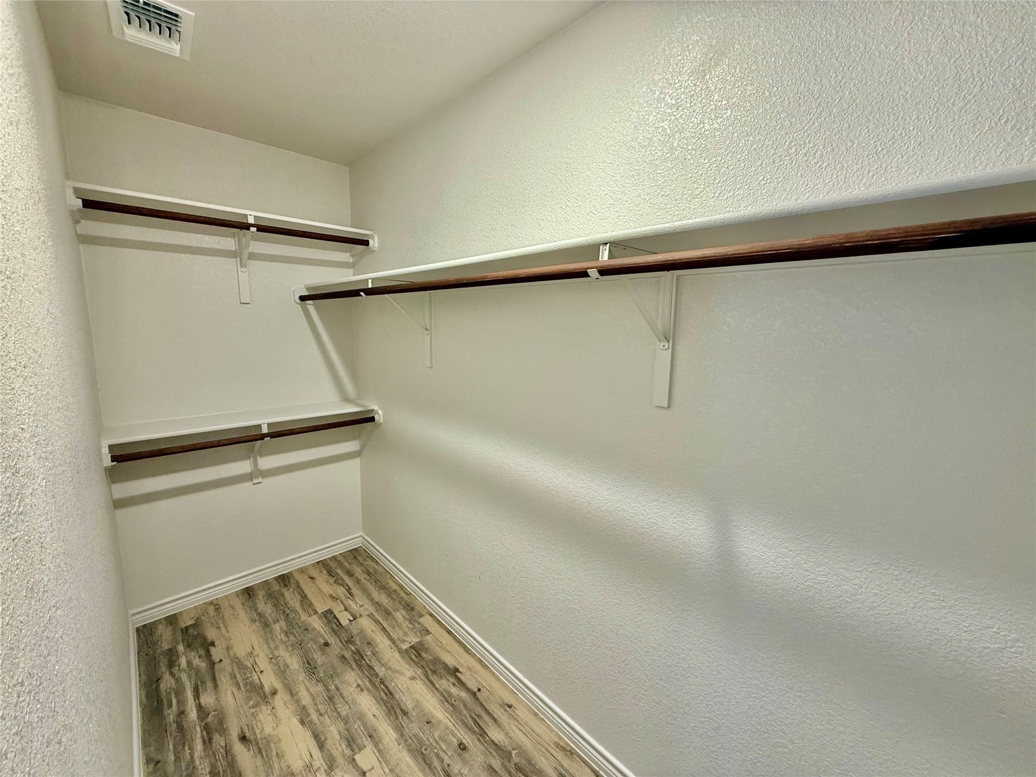 209 Dolphin Dr #b Property Photo 10