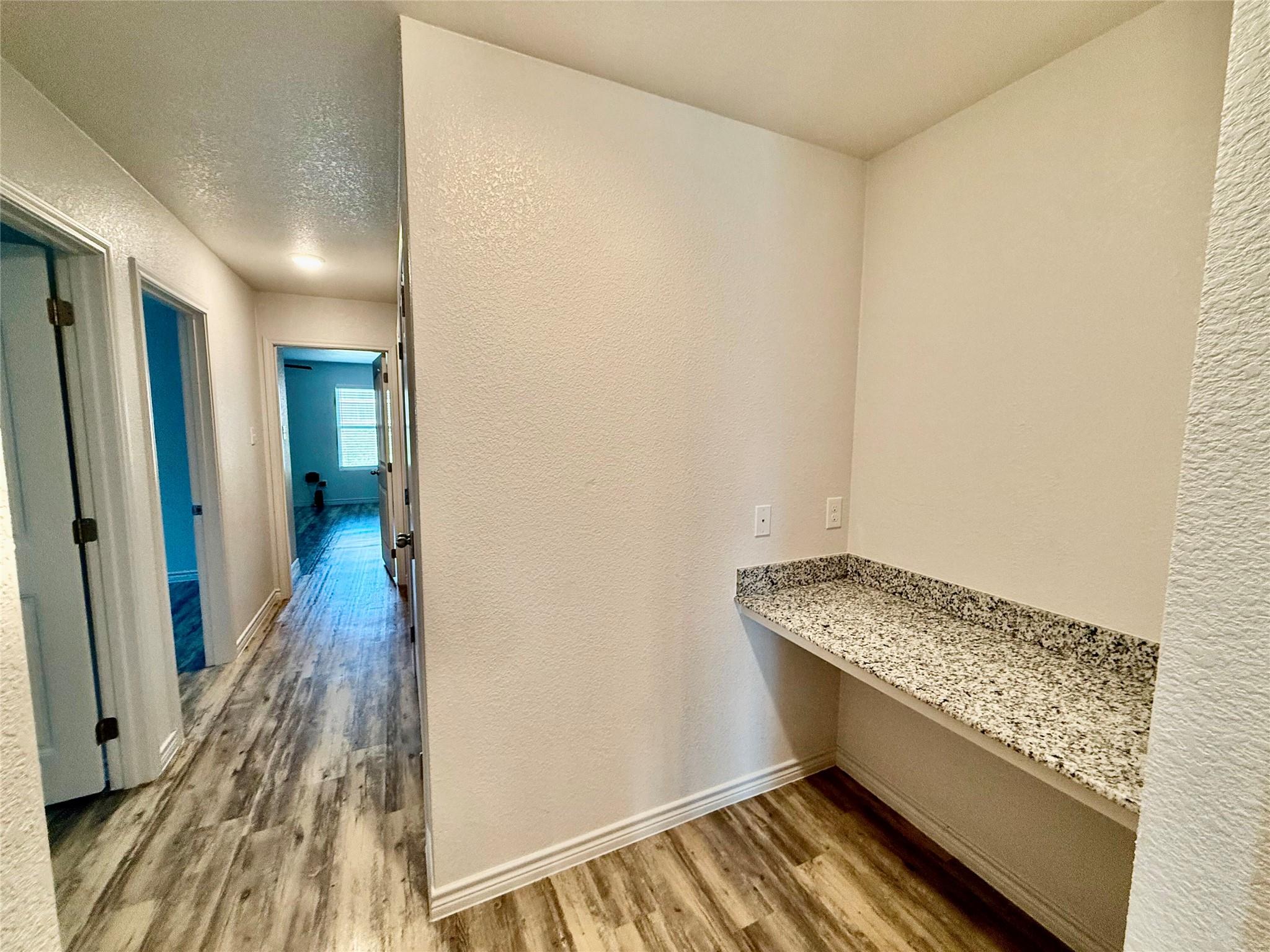 209 Dolphin Dr #b Property Photo 15