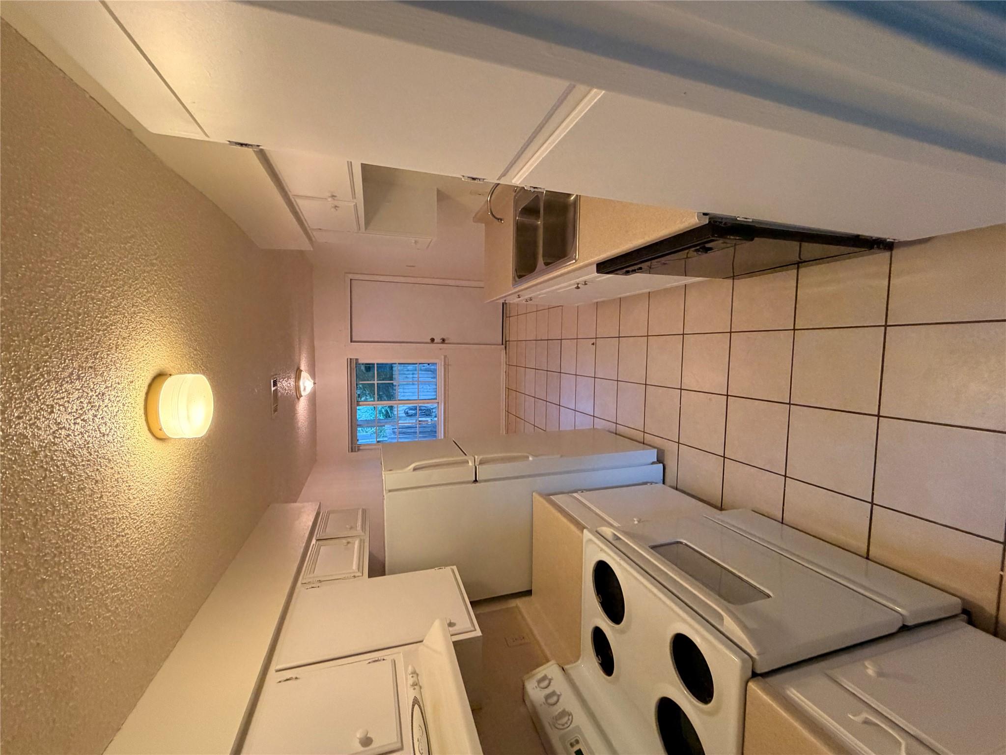 3405 Willowrun Cv #a Property Photo 3