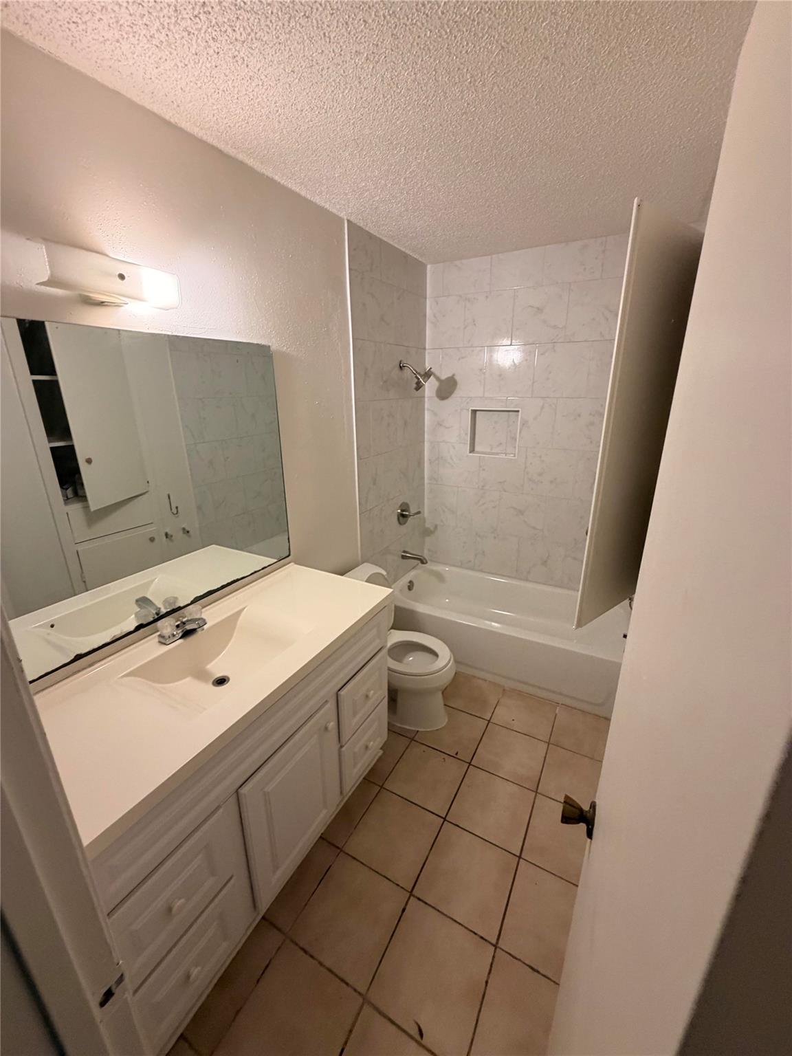 3405 Willowrun Cv #a Property Photo 5