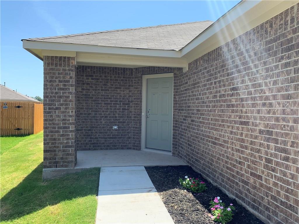 15109 Custis Ln Property Photo 4