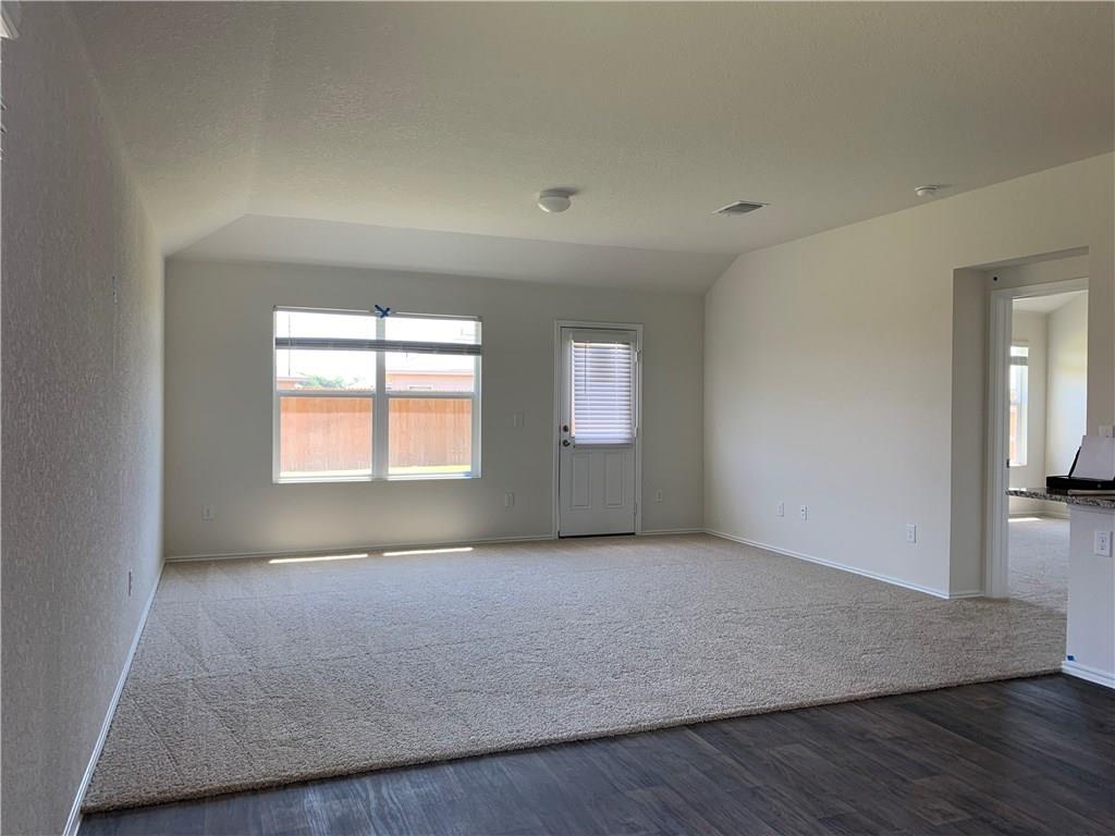 15109 Custis Ln Property Photo 8