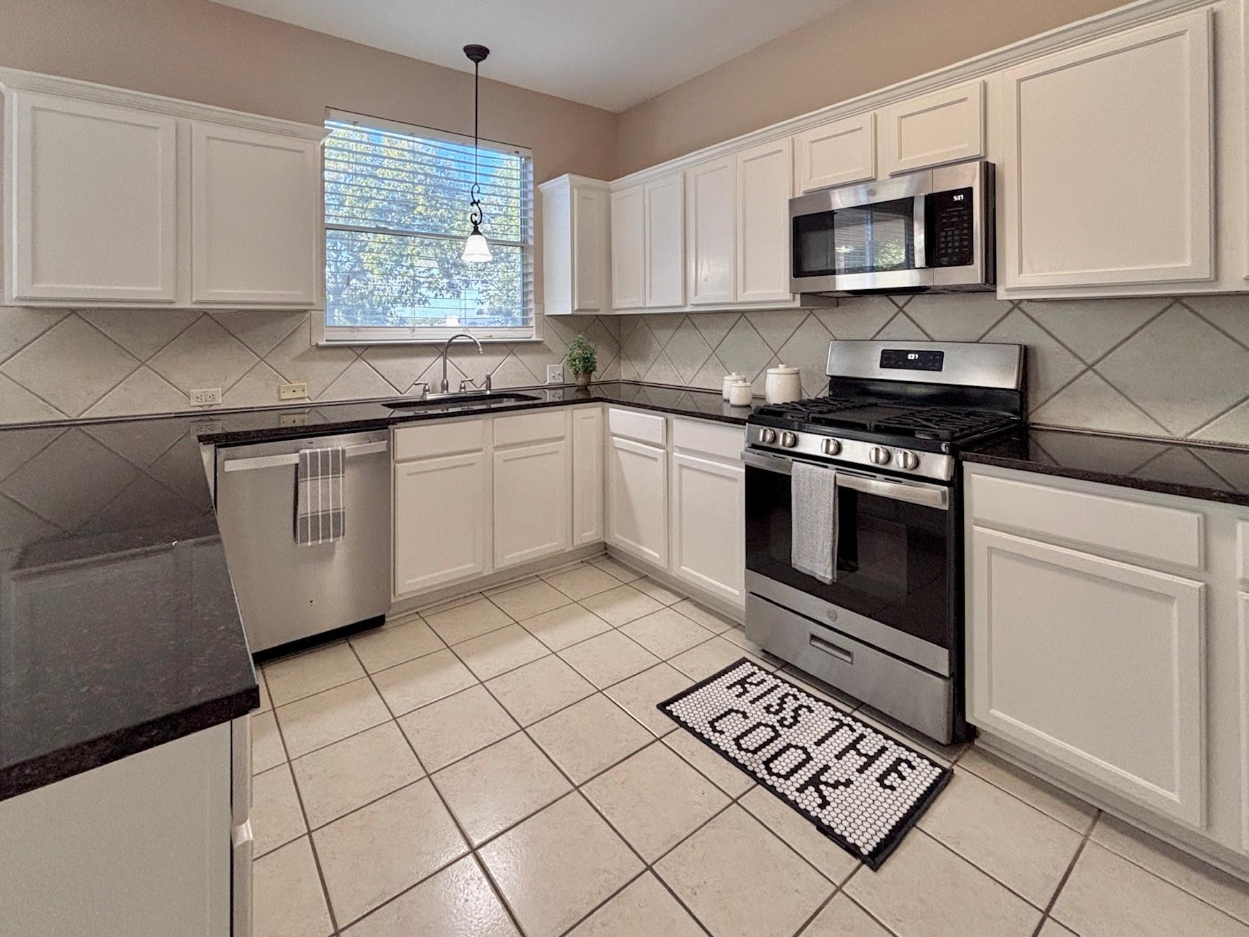 1346 Ashberry Trl Property Photo 9