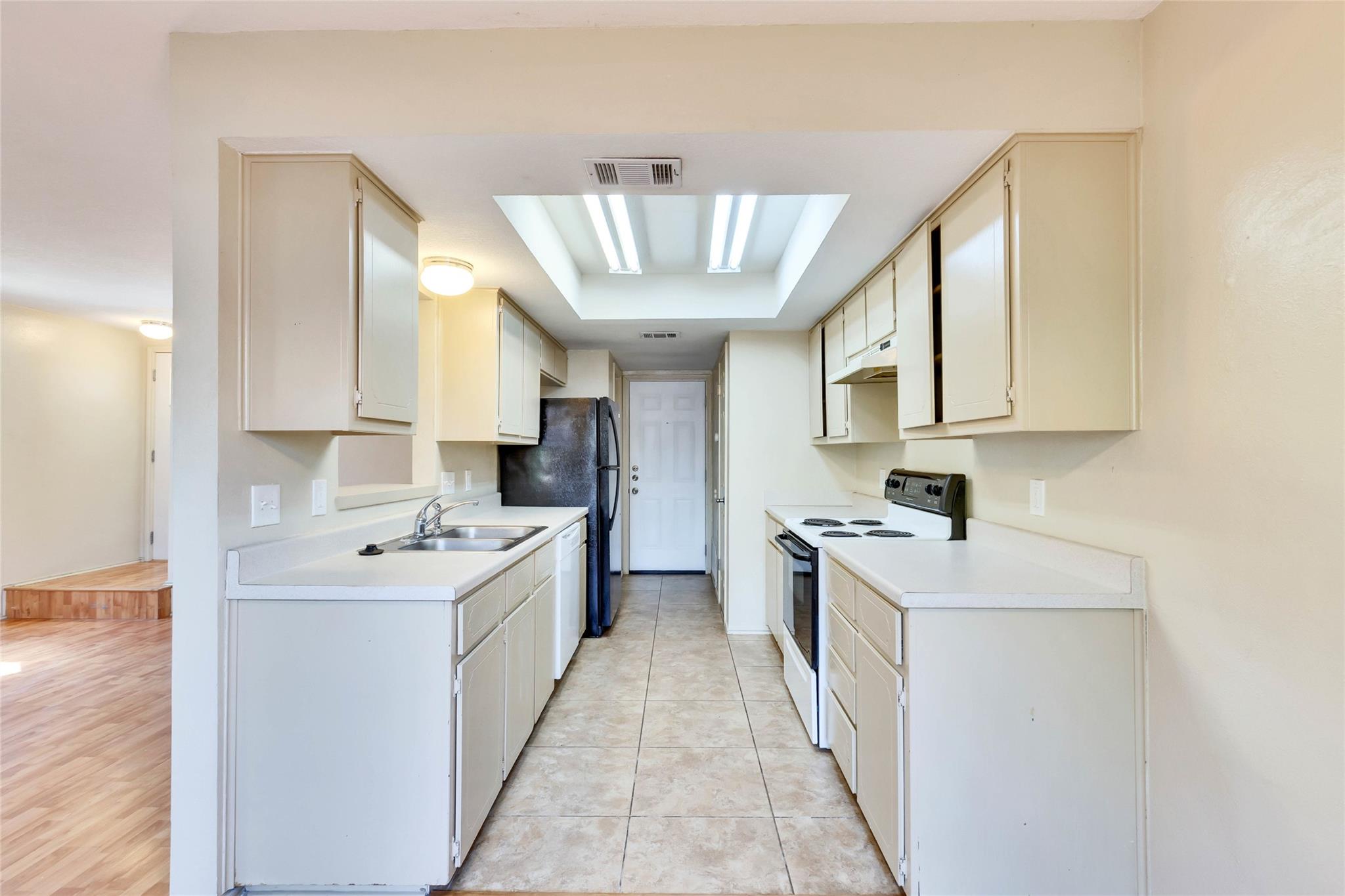 8806 Springmail Cir #a Property Photo 12