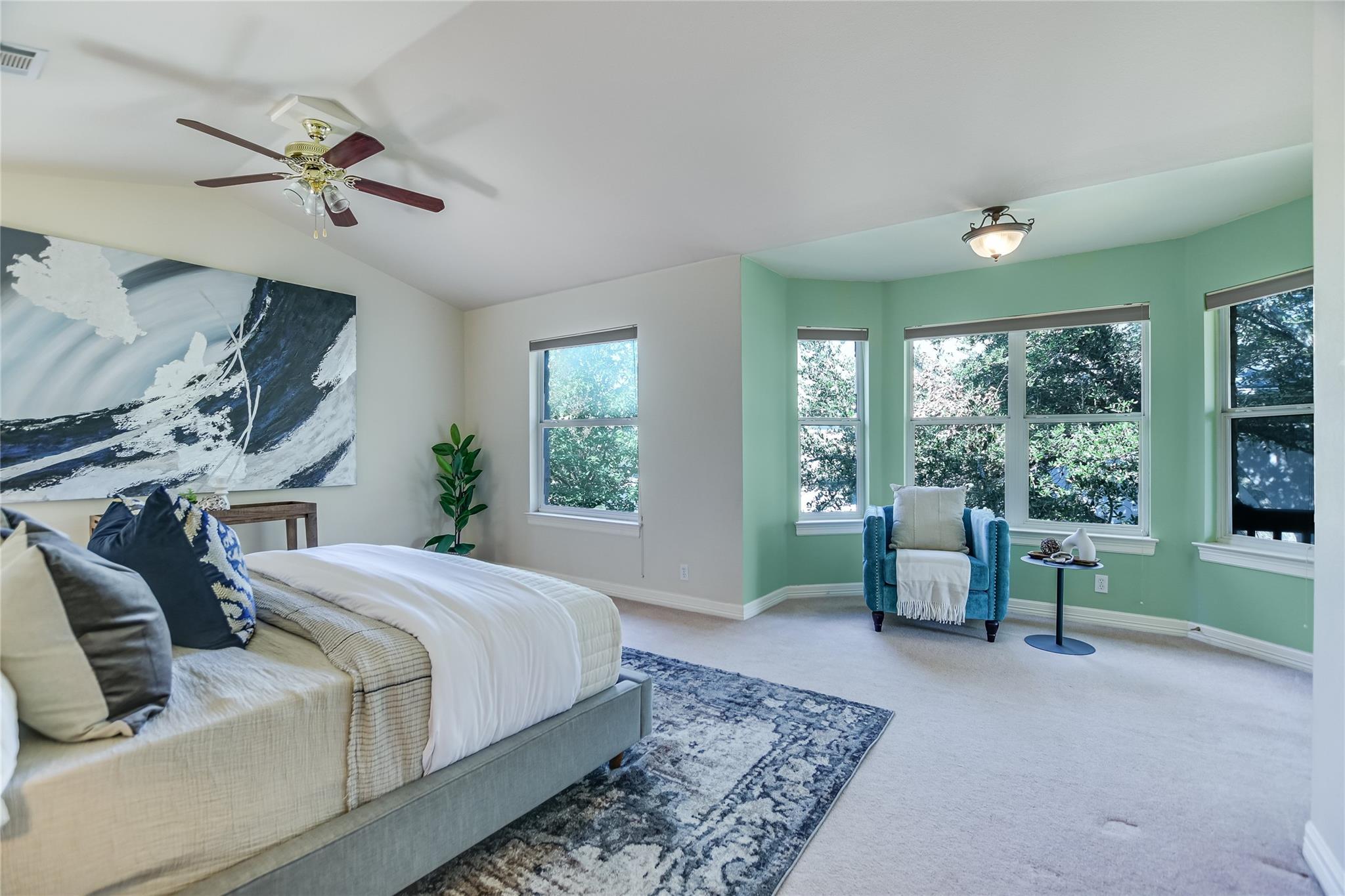 4700 Interlachen Ln Property Photo 9