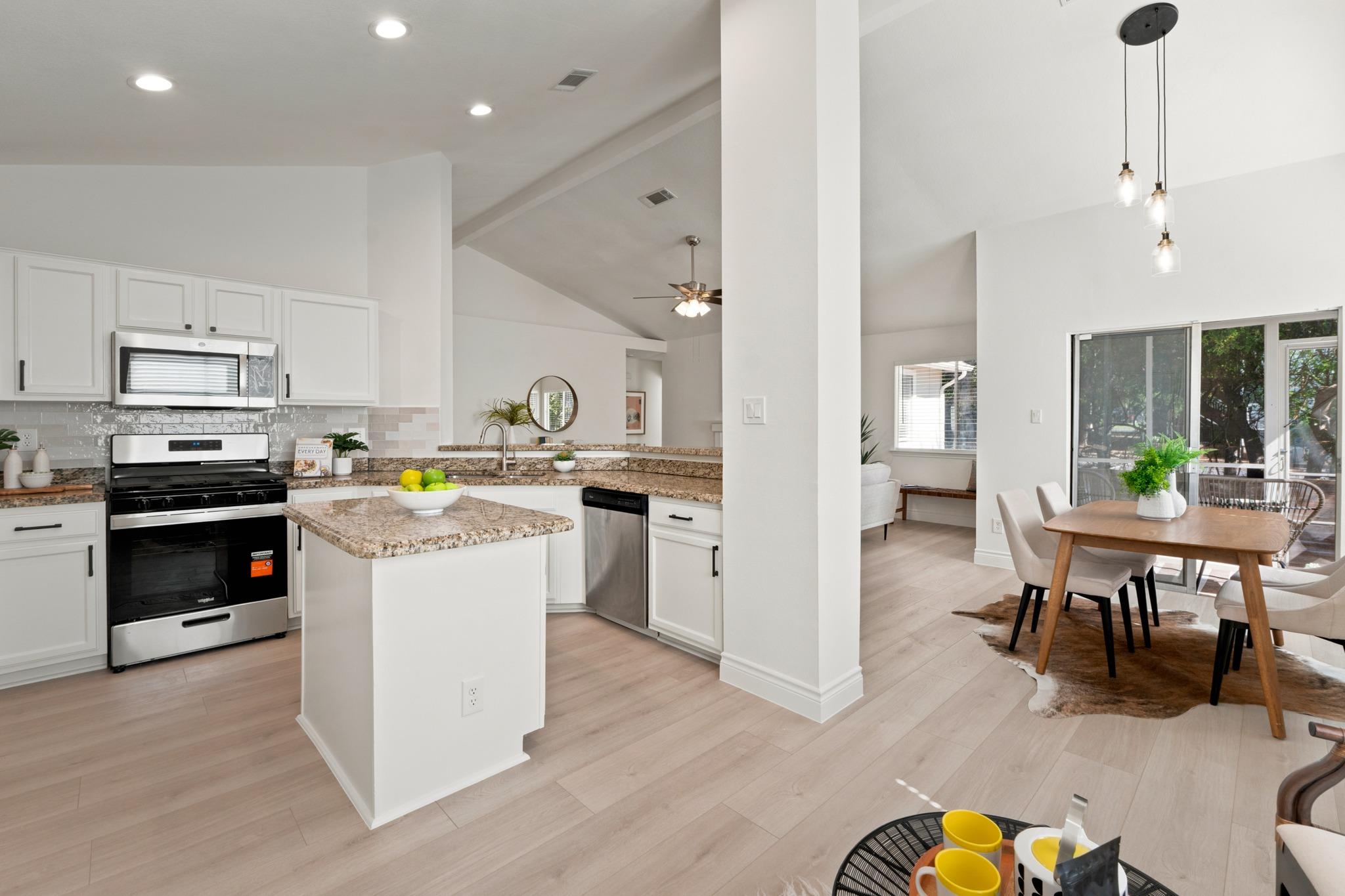 12735 Magnolia Mound Trl Property Photo 15